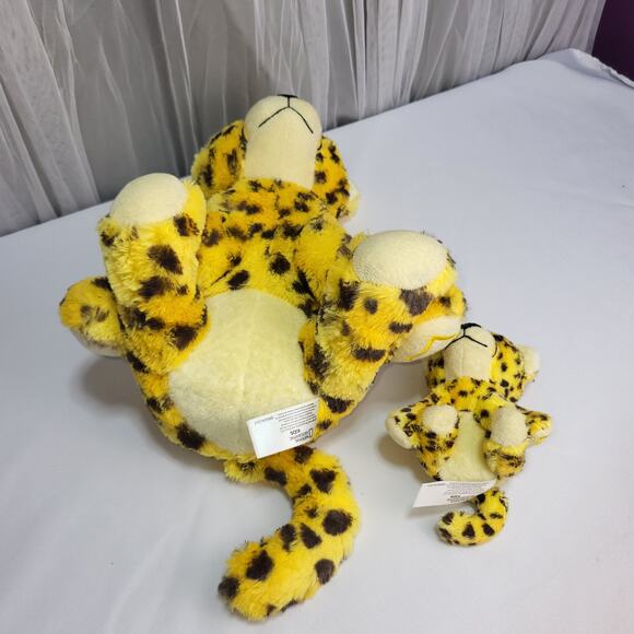 National Geographic Cheetah Spotted Momma Cat and Baby Stuffed Plush Animal Toy - Picture 11 of 14